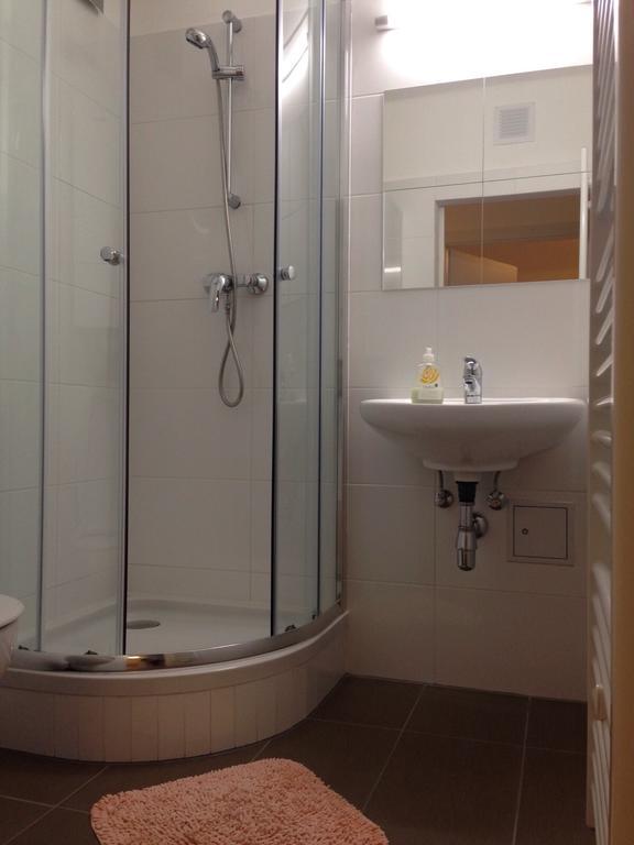 Apartment Opera فيينا الغرفة الصورة